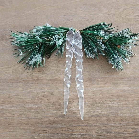 Acrylic Christmas Icicle ornaments Set of 22 pieces - Picture 2 of 5